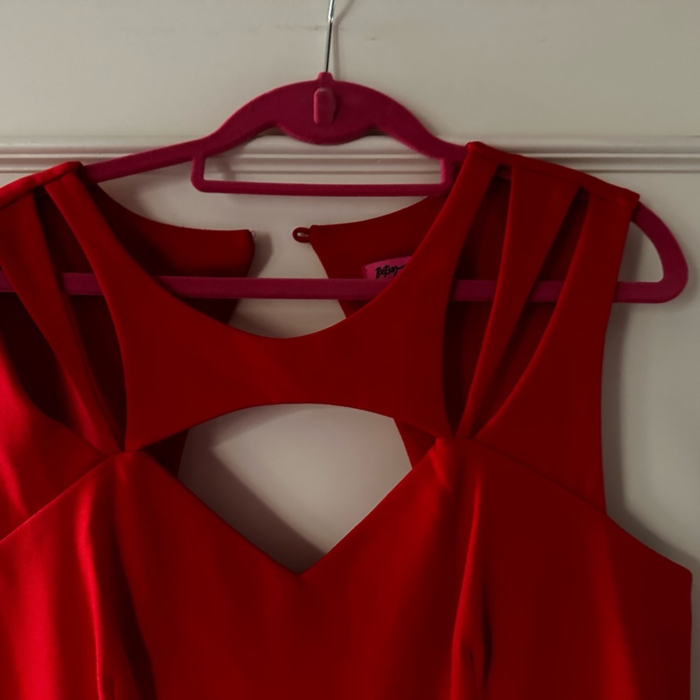 Dress - Picture 3 of 3